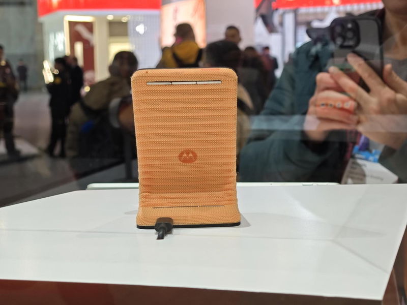 El nuevo smartphone plegable de Motorola es el móvil más buscado en el MWC 2024