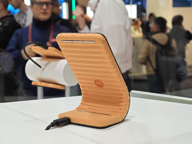 El nuevo smartphone plegable de Motorola es el móvil más buscado en el MWC 2024