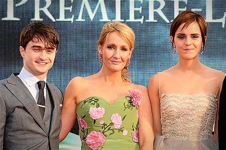 J.K. Rowling ni olvida ni perdona a Daniel Radcliffe y Emma Watson por su defensa de los derechos trans