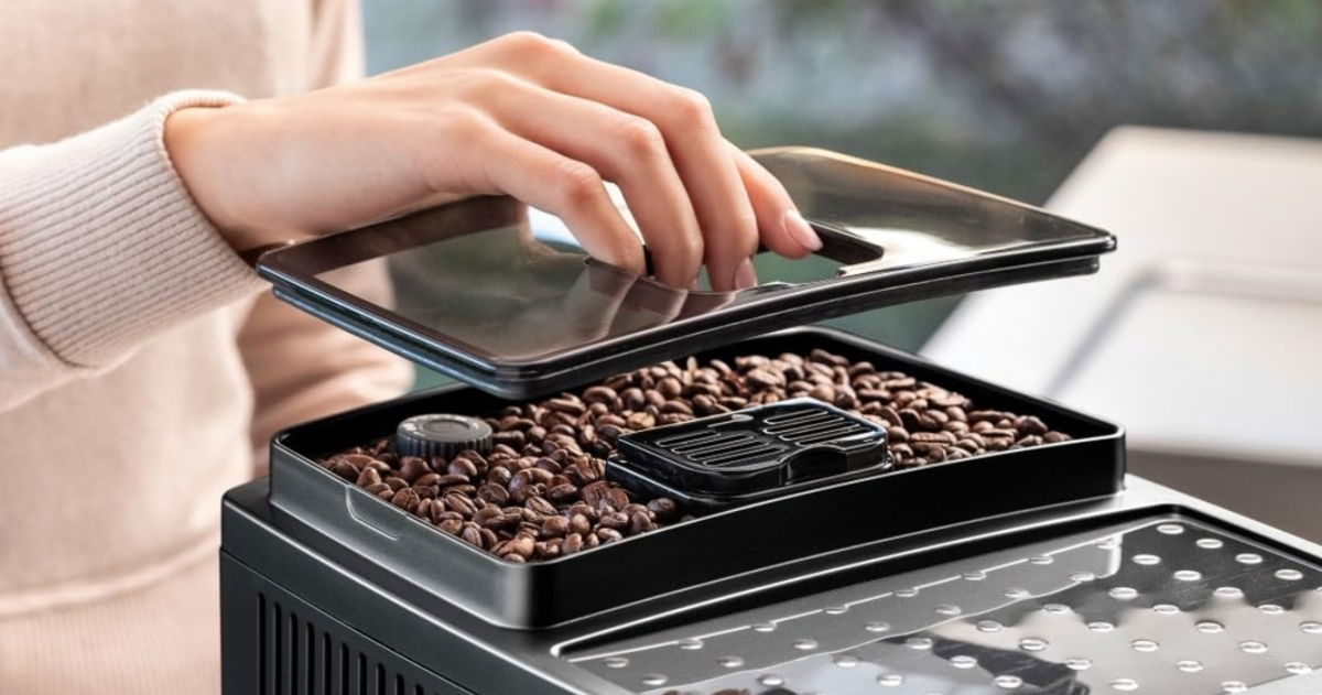 Magnifica cada sorbo de café premium en casa al mejor precio: aroma de barista con esta cafetera por 299 euros
