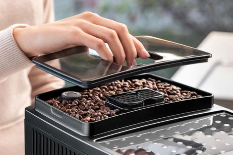 Magnifica cada sorbo de café premium en casa al mejor precio: aroma de barista con esta cafetera por 299 euros