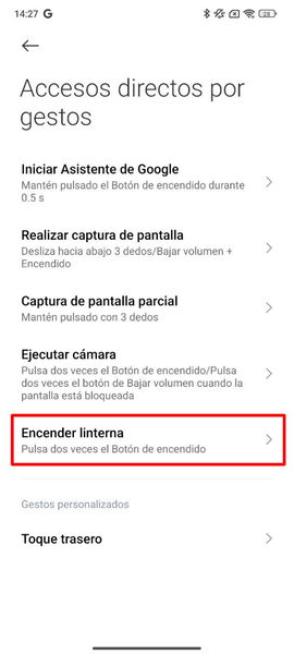 Con este sencillo truco puedes encender la linterna de tu Xiaomi sin desbloquear el móvil