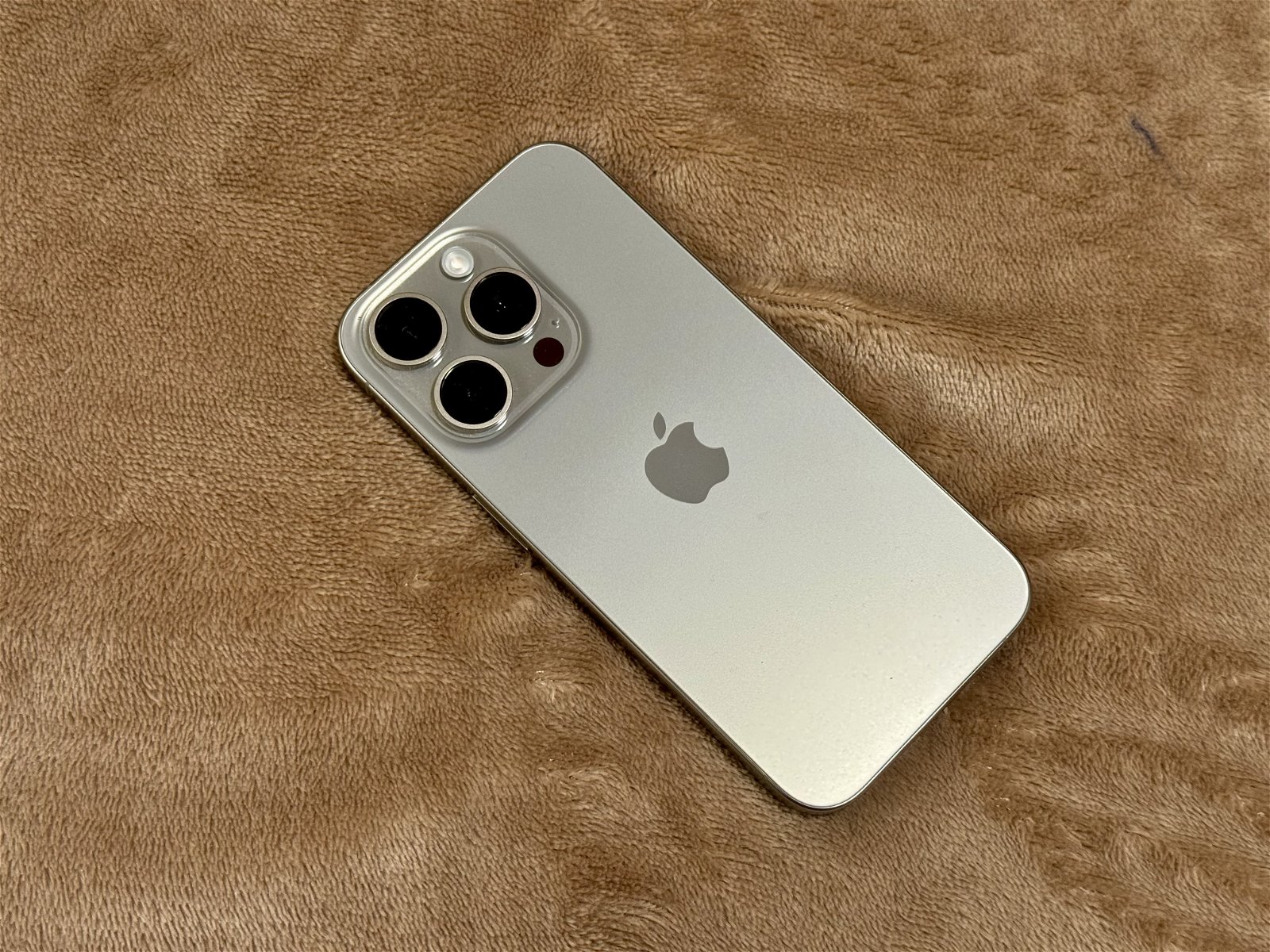 Vista iPhone 15 Pro
