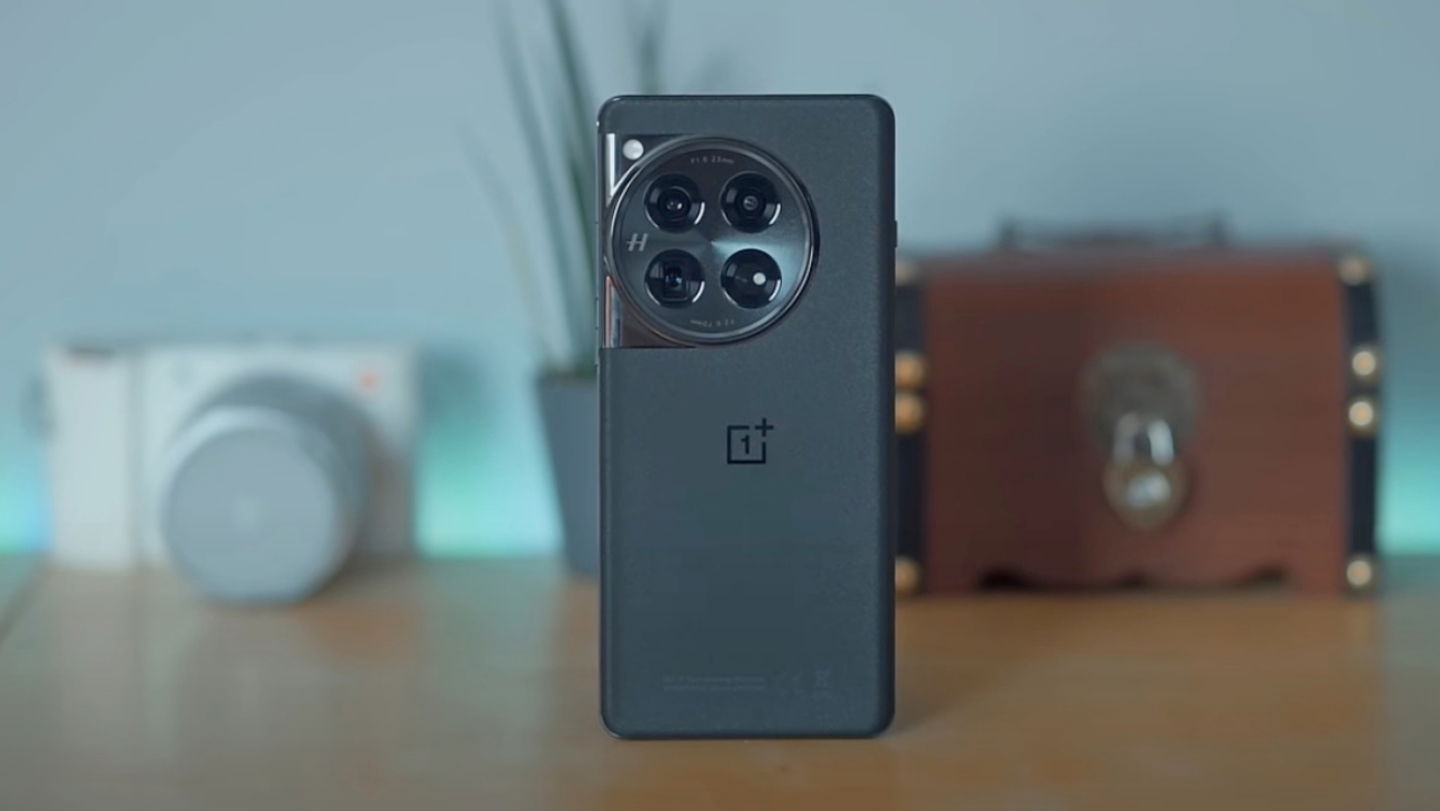 OnePlus 12