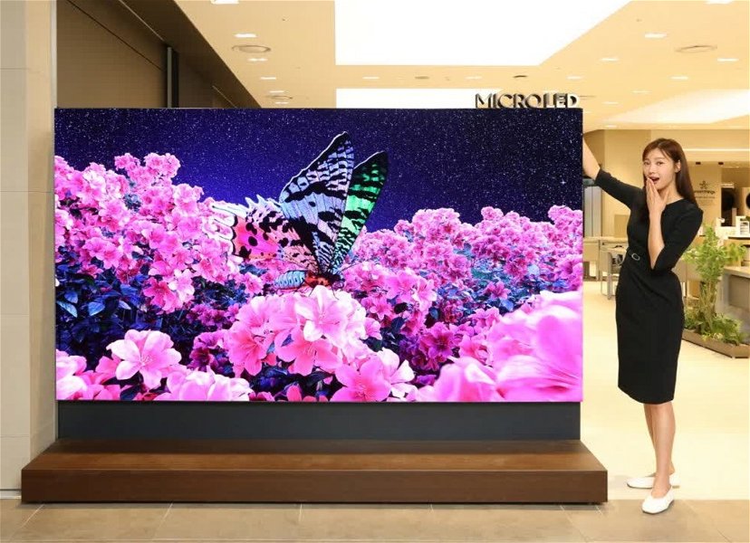 Samsung lanza una Smart TV tan cara que viene con otra tele 8K y una noche en un hotel de lujo de regalo