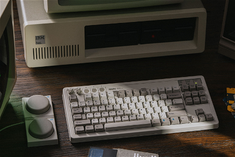 Este teclado mecánico de diseño retro es todo un homenaje a uno de los modelos más míticos de la historia
