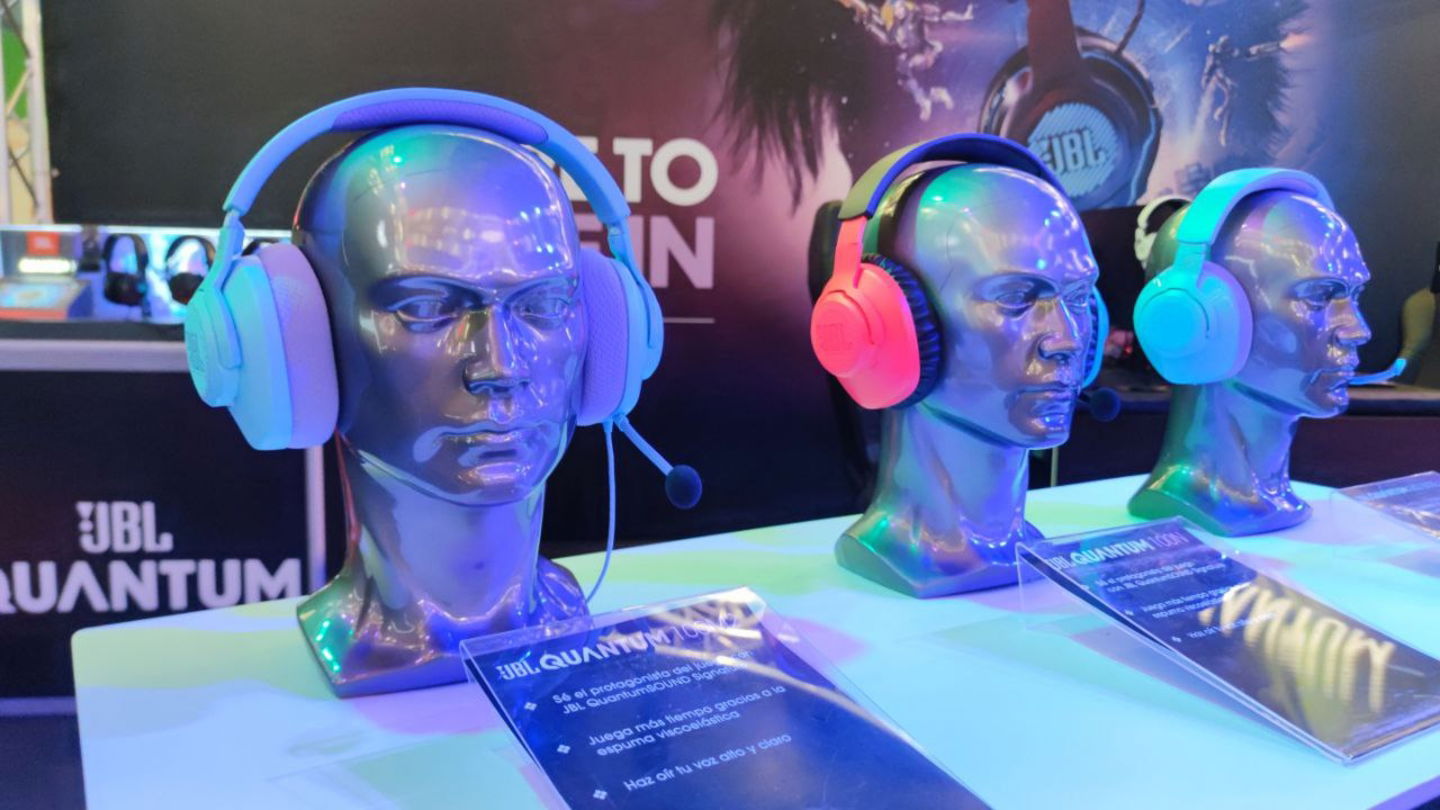 JBL Quantum nos presenta sus nuevos auriculares gaming y micrófonos. Ya los hemos probado
