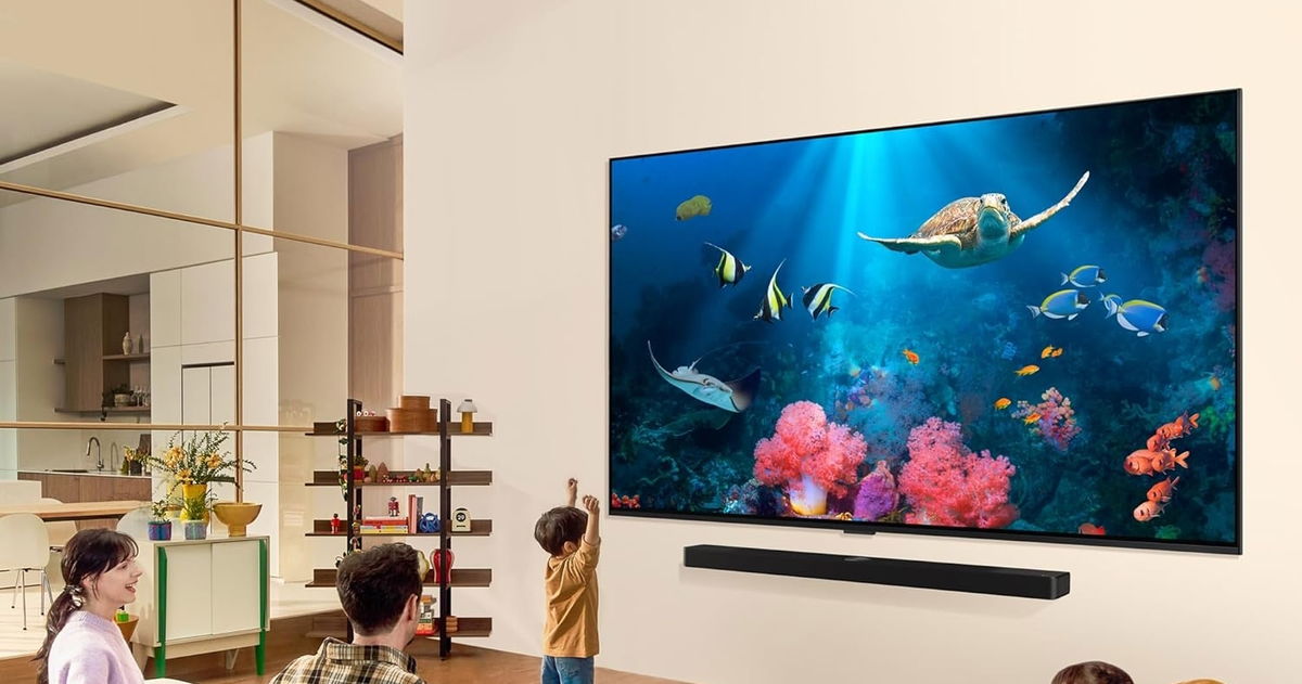 Cae en picado el precio de esta enorme smart tv capaz de mejorar la imagen y el sonido en tiempo real