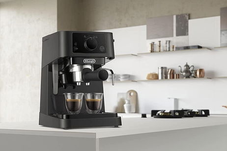 Te chivo la cafetera De'Longhi perfecta para cocinas pequeñas y que ahora tiene un precio de risa en Amazon