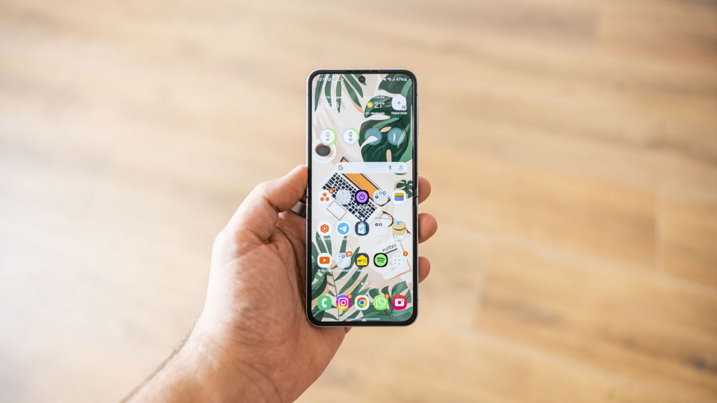 Samsung Galaxy Z Flip6, análisis: más autonomía, mejores cámaras y un software más pulido
