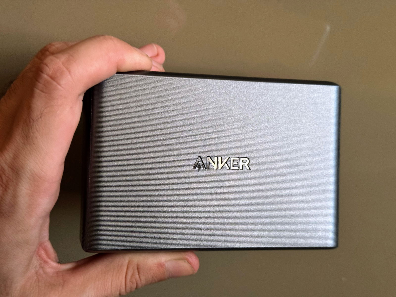 Análisis Anker Prime Charger 200W GaN: bonito, minimalista y útil, todo en un dispositivo que nos puede arreglar la vida diaria