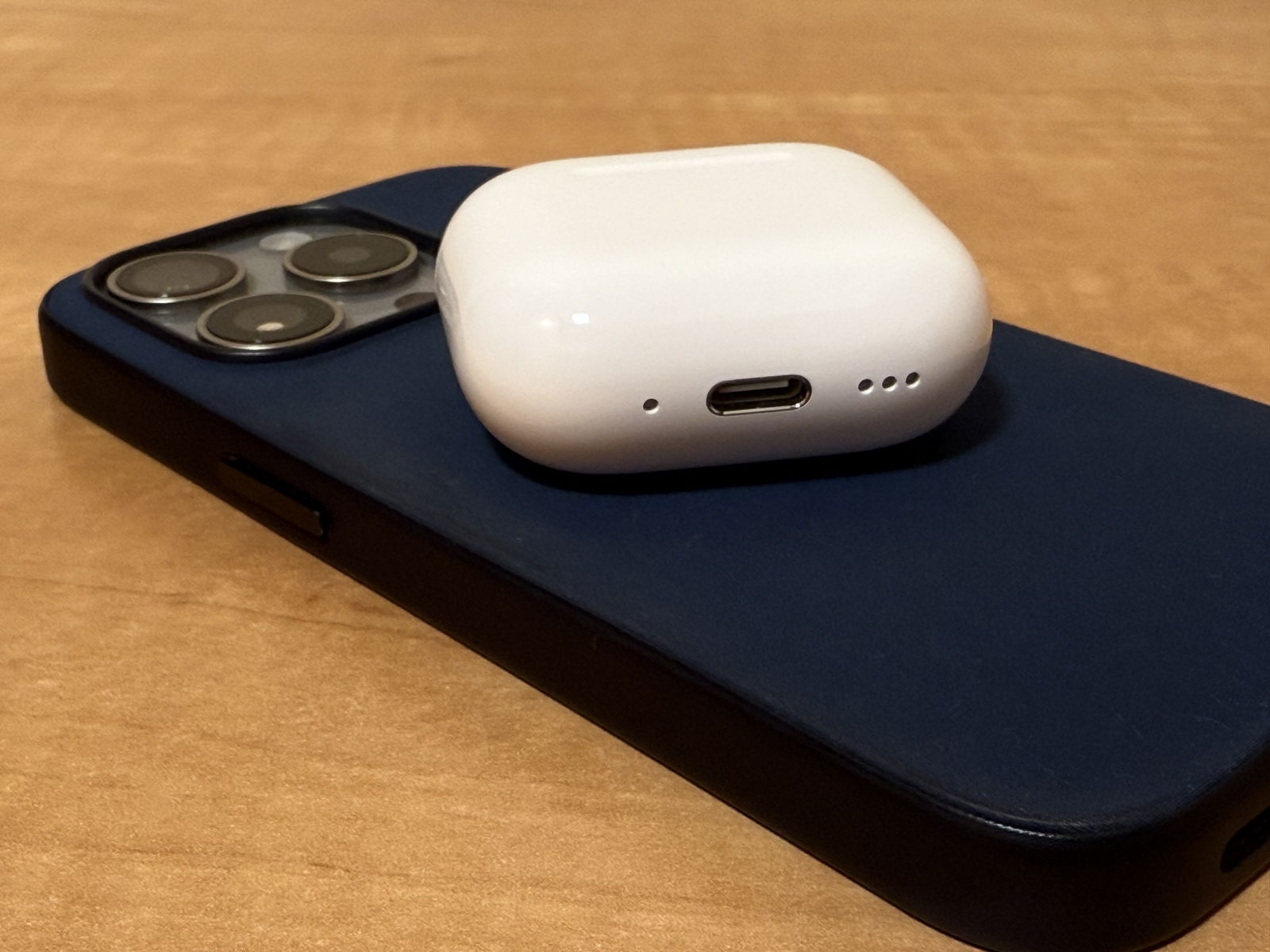 Estuche de los AirPods 4