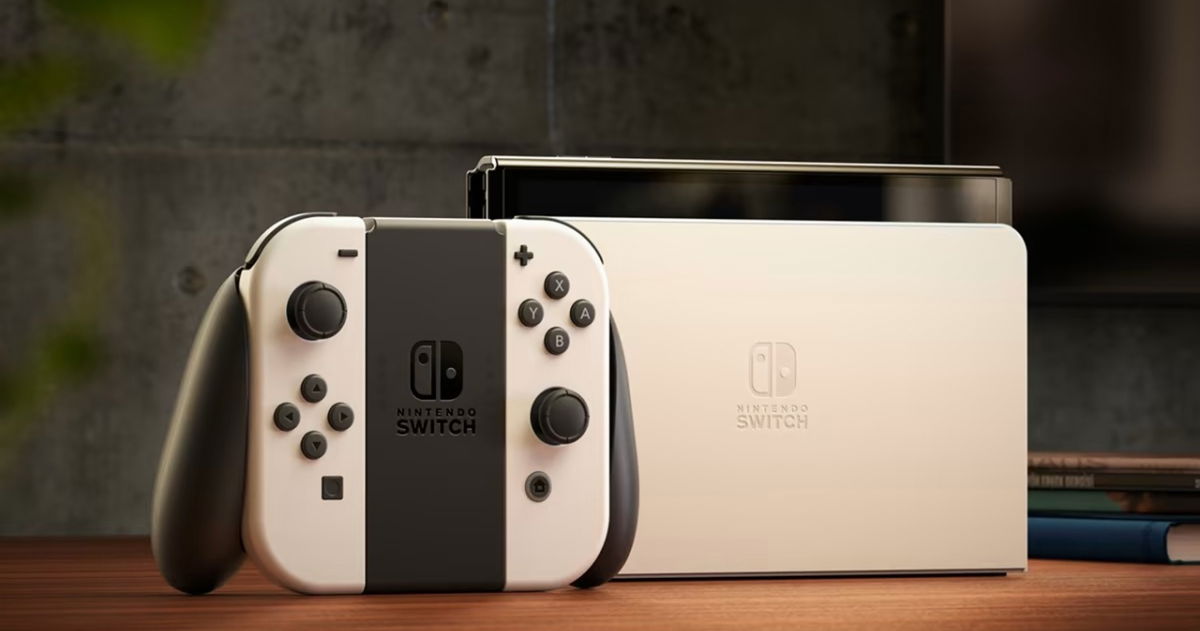 Llega el nuevo pack de la Nintendo Switch OLED que ya está a la venta. Incluye 12 meses de Online y un Mario