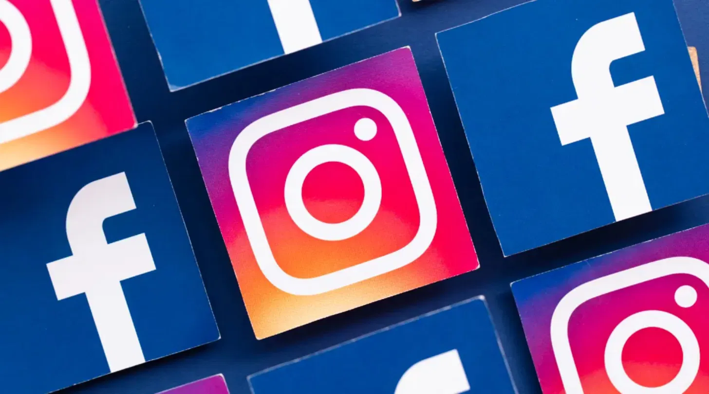 Facebook e Instagram pueden vincularse para que puedas entrar en una desde la otra