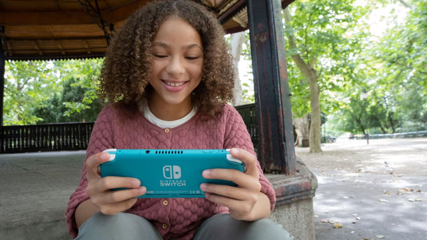 La Nintendo Switch Lite por este precio es un regalo: usa el cupón descuento y no la dejes escapar