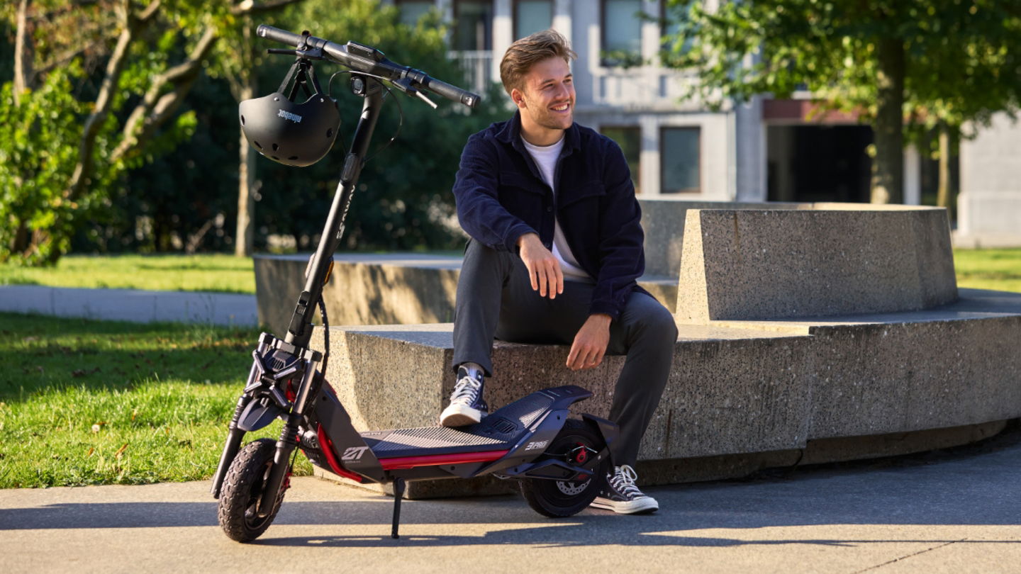 Segway ZT3 Pro E lifestyle