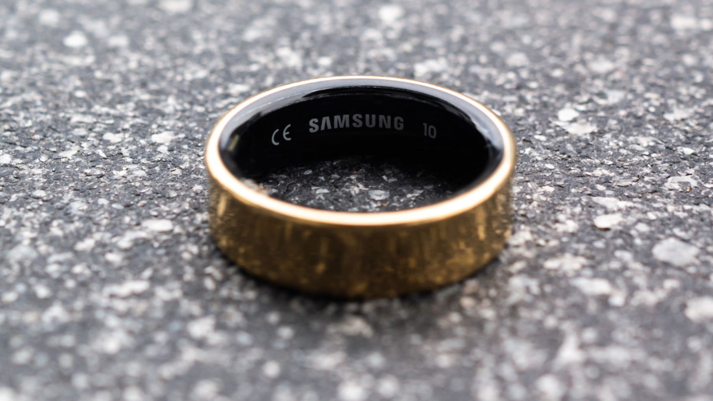 Anillo Samsung Galaxy Ring dorado