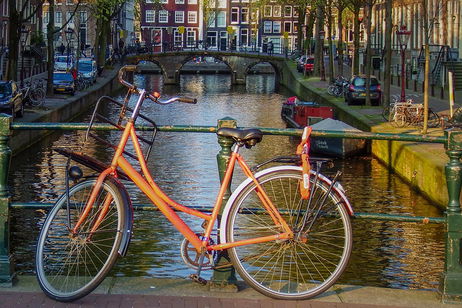 Ámsterdam tiene el récord Guinness más lógico del mundo: más bicicletas recuperadas del fondo de sus canales