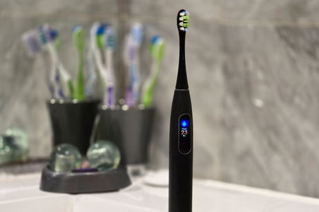 Oclean X Pro Elite, análisis: la revolución en higiene bucal con pantalla táctil y tecnología de IA