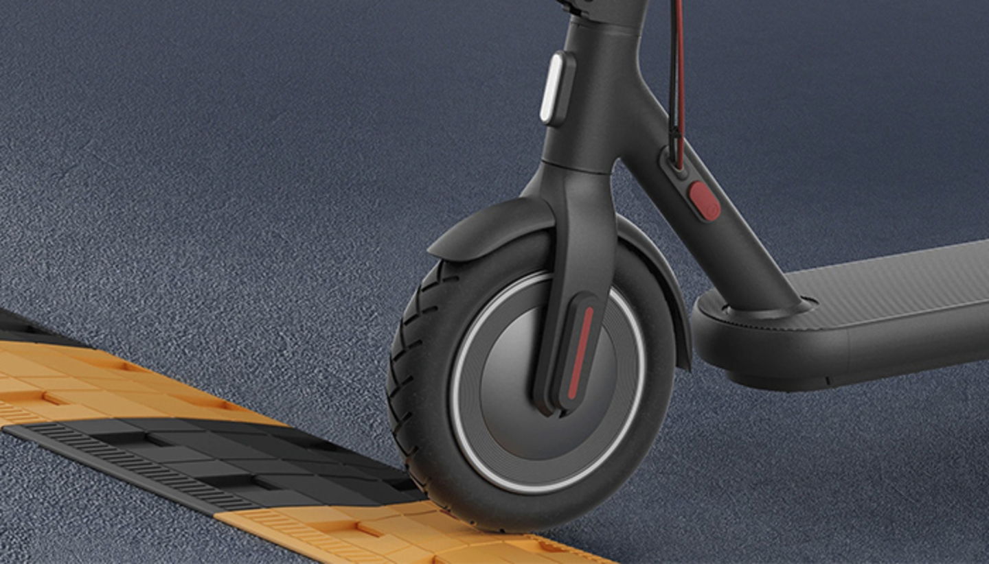 El Xiaomi Electric Scooter 4 es un patinete eléctrico que nos ofrece hasta 30 km de autonomía para hacer varios recorridos sin necesidad de cargarlo