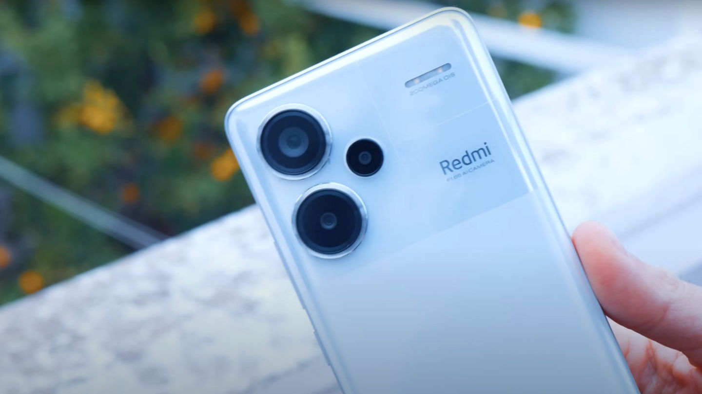 REDMI Note 13 Pro+ trasera