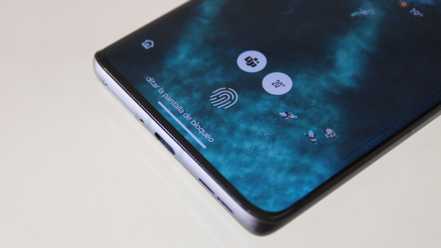 Sensor de huellas en pantalla del motorola edge 50