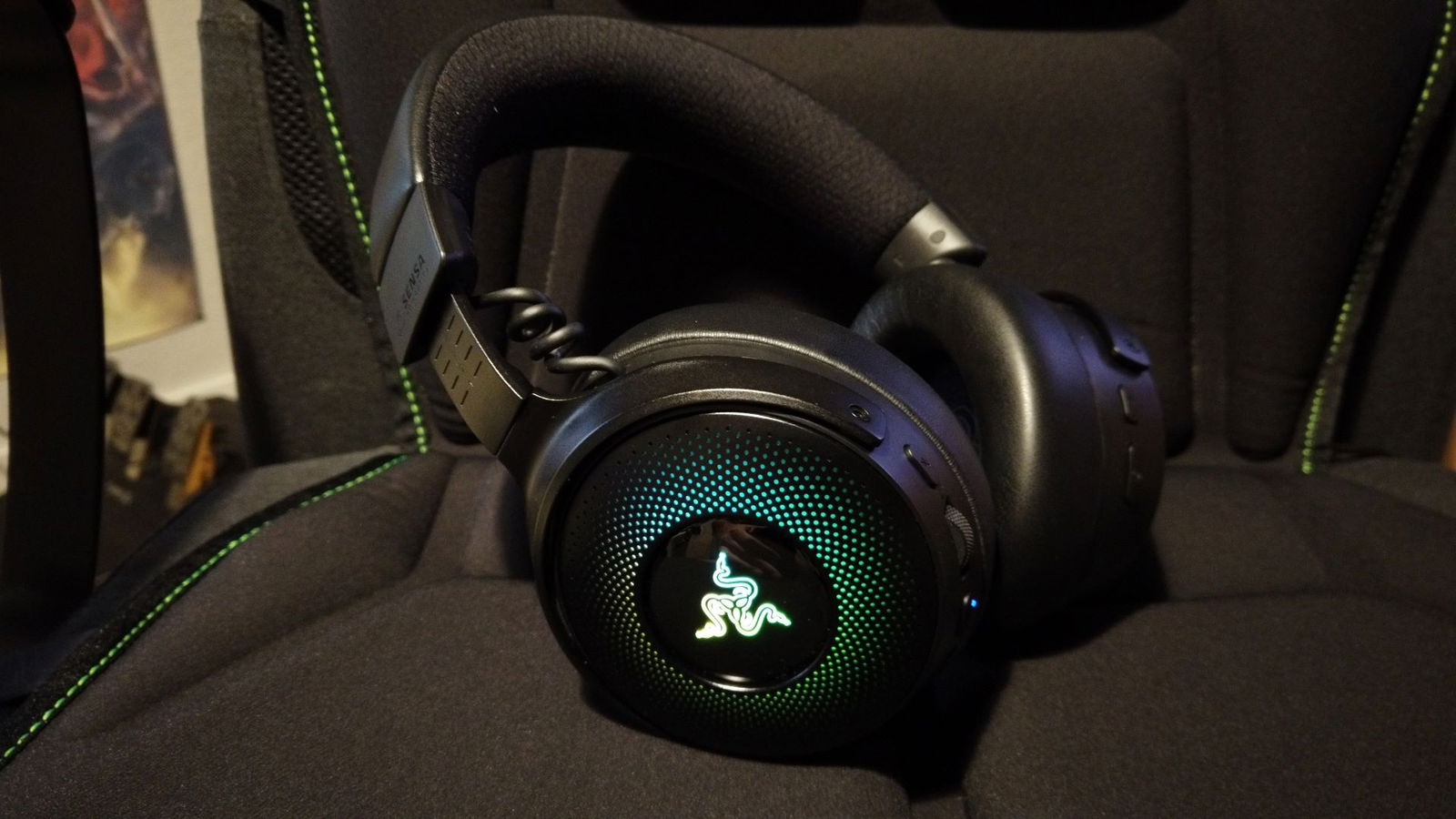 Análisis del combo Razer Freyja y Kraken V4 PRO, la vibración háptica para gamers y cinéfilos