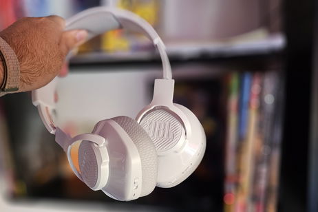 JBL Quantum 360 Wireless, análisis: sonidos profundos y de calidad en unos auriculares de menos de 100 euros