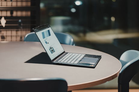 Pantalla OLED, chip Snapdragon y 32 GB de RAM con 200 euros de descuento: un portátil para enmarcar Pantalla OLED, chip Snapdragon y 32 GB de RAM con 200 euros de descuento: un portátil para enmarcar