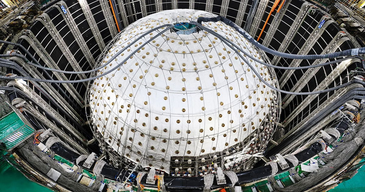 Este experimento va a desbloquear el misterio de los neutrinos, pero además tiene una escala enorme