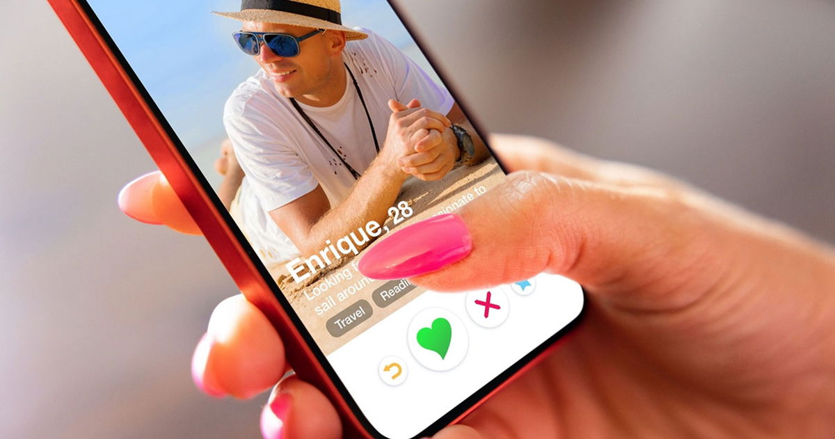 Cómo retroceder en Tinder: qué hacer para que te vuelva a salir alguien