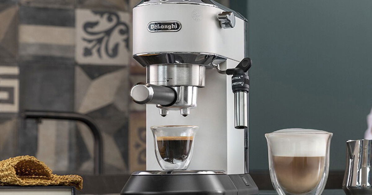 Casi a mitad de precio esta cafetera De'Longhi con la que disfrutarás de deliciosos cafés sin moverte de casa