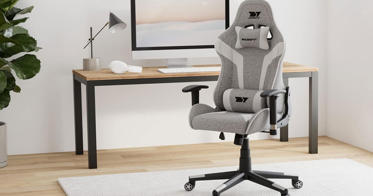 Comodidad para tu espalda con esta silla gaming en oferta: tiene un tejido transpirable y dos cojines de apoyo