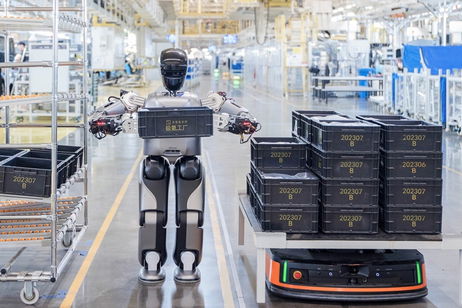 China acelera la producción masiva de robots humanoides para revolucionar sus fábricas