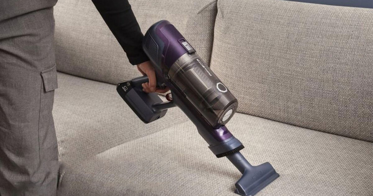 No es una Dyson, pero con esta aspiradora vertical sin cables es una gran alternativa por menos de 130 euros