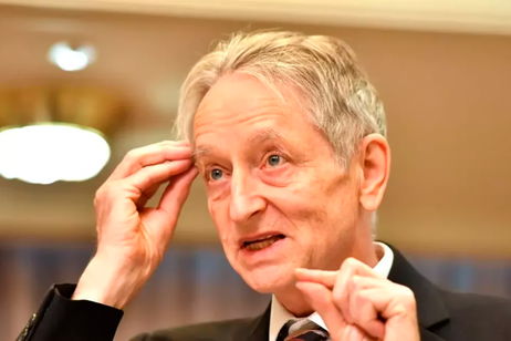 Geoffrey Hinton, padrino de la IA: "Las IAs se van a volver más inteligentes que los humanos"