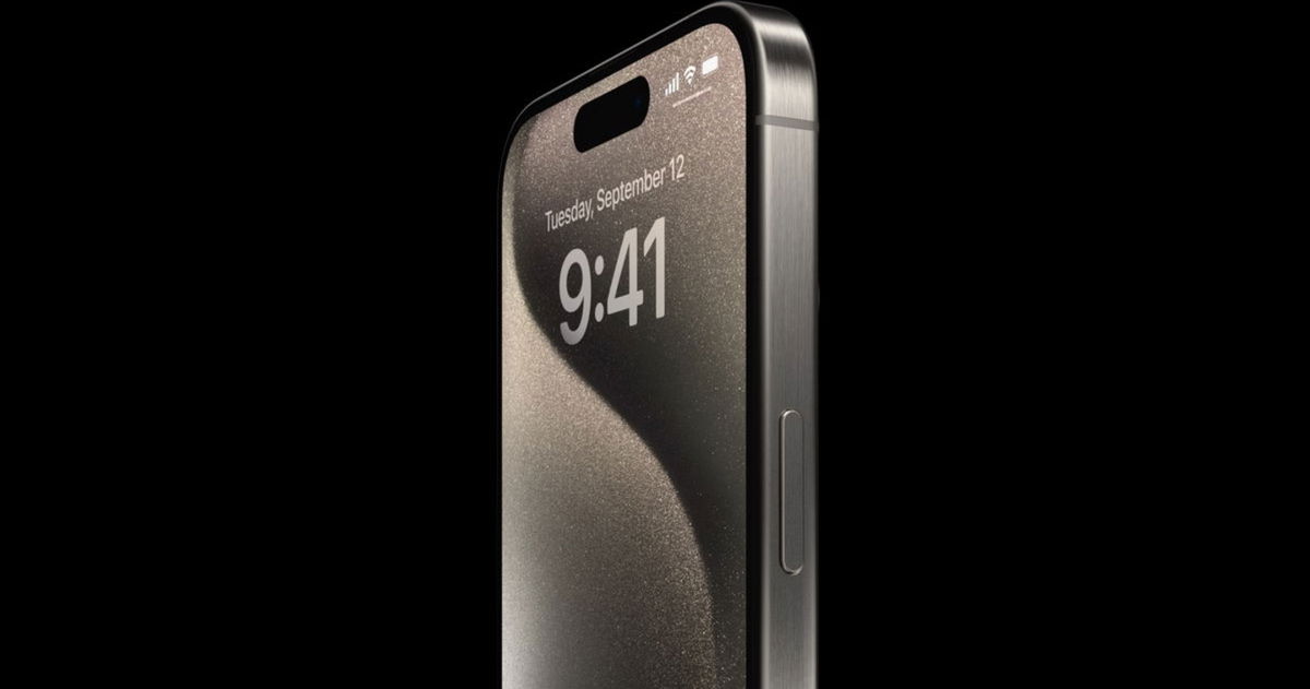 El iPhone 15 Pro a este precio tan bajo es el mejor smartphone compacto que puedes comprar en 2025