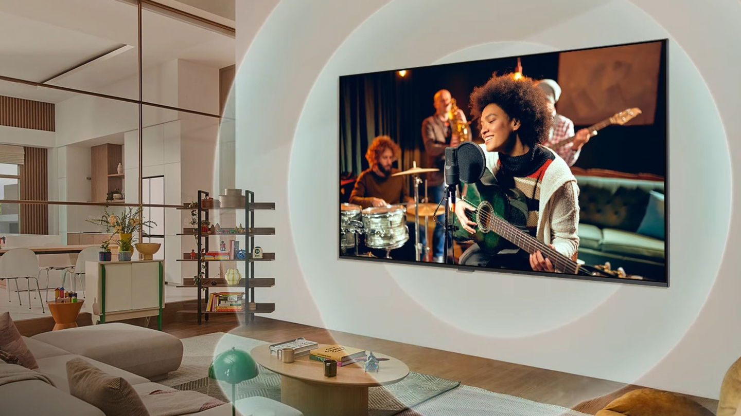 TCL hunde el precio de su tele gigante: 85 pulgadas, QLED, sonido Onkyo y Fire TV incorporado