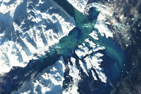 Groenlandia está perdiendo un glaciar, ha vertido miles de millones de litros