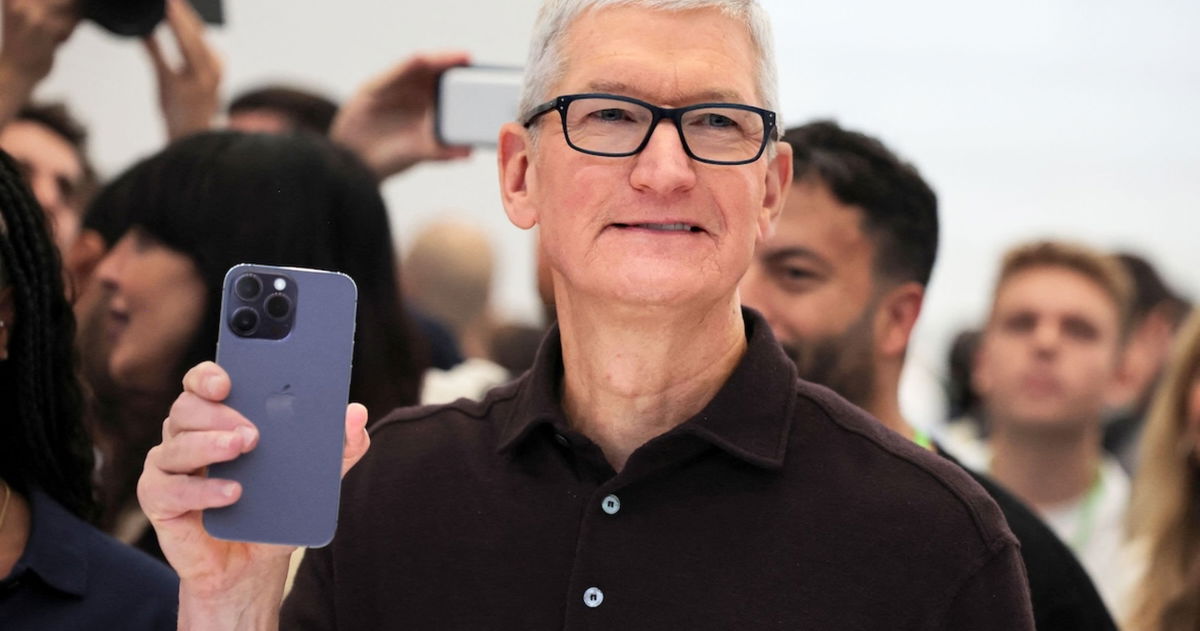 Tim Cook, CEO de Apple: "La IA podría empujar a la sociedad al vacío"