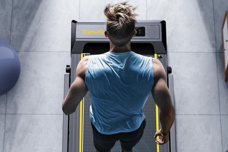 Amazon hunde (por unos días) el precio de esta cinta de correr con un cuponazo de 120 euros