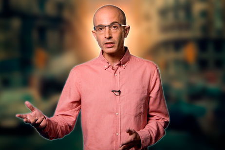 Yuval Noah Harari, experto en tecnología e historiador, cree que estamos cerca de la Inteligencia Artificial General: "Estamos a solo 5-10 años de una IA superinteligente"