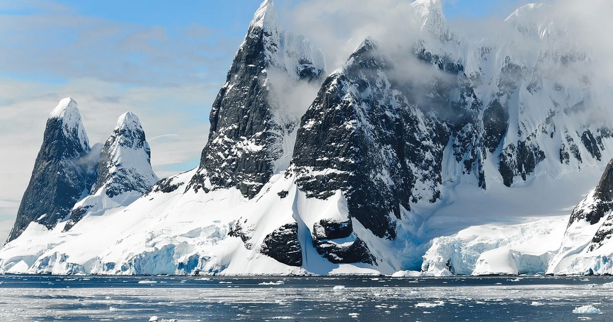 El nuevo y sorprendente mapa de la Antártida nos la enseña como nunca antes. Sin hielo