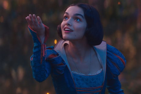 Disney compara el live action de 'Blancanieves' con la original en un nuevo vídeo detrás de las cámaras