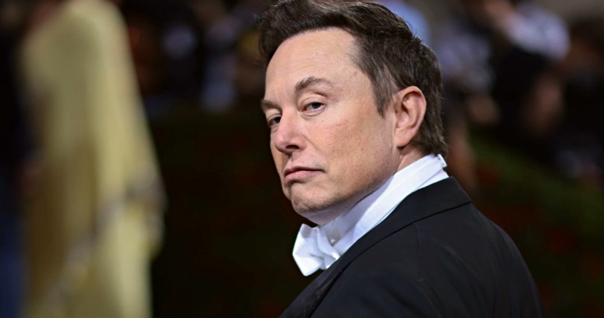 Elon Musk, dueño de Tesla, asegura que hay cosas oscuras del mercado que no puede contar: "Podrían asesinarme"