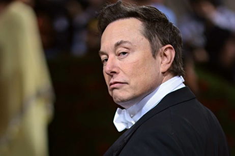 Elon Musk, dueño de Tesla, asegura que hay cosas oscuras del mercado que no puede contar: "Podrían asesinarme"