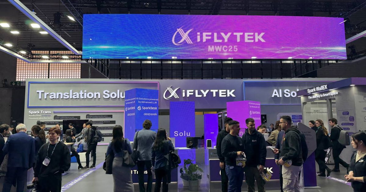 iFLYTEK, el gigante chino que brilló en el MWC 2025 por sus dispositivos con traducción IA