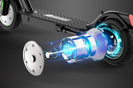 Moverse entre el tráfico nunca fue tan fácil y barato: patinete eléctrico con apellido Max por 250 euros y 500 W de motor
