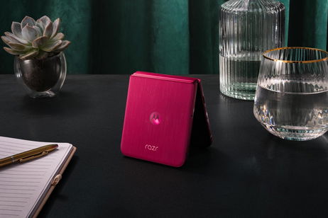 Motorola prepara un nuevo plegable con triple cámara y diseño renovado según una patente Motorola prepara un nuevo plegable con triple cámara y diseño renovado según una patente