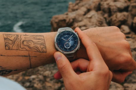 Nos parece el smartwatch más premium de 2024 y tiene un descuento histórico: calidad top por 150 euros menos